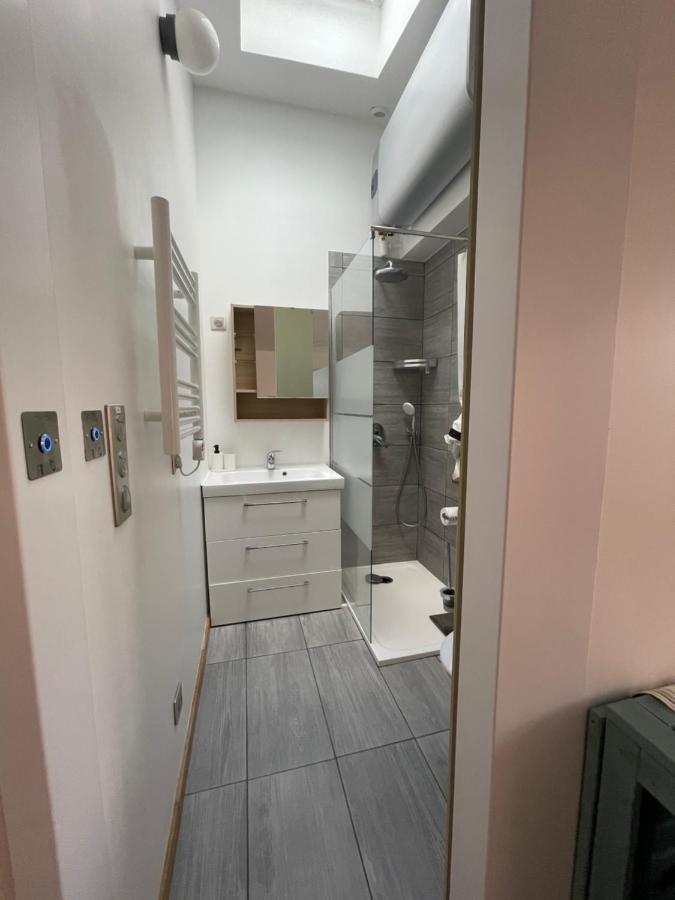 Le 9Ieme Entracte Otel Marsilya Dış mekan fotoğraf